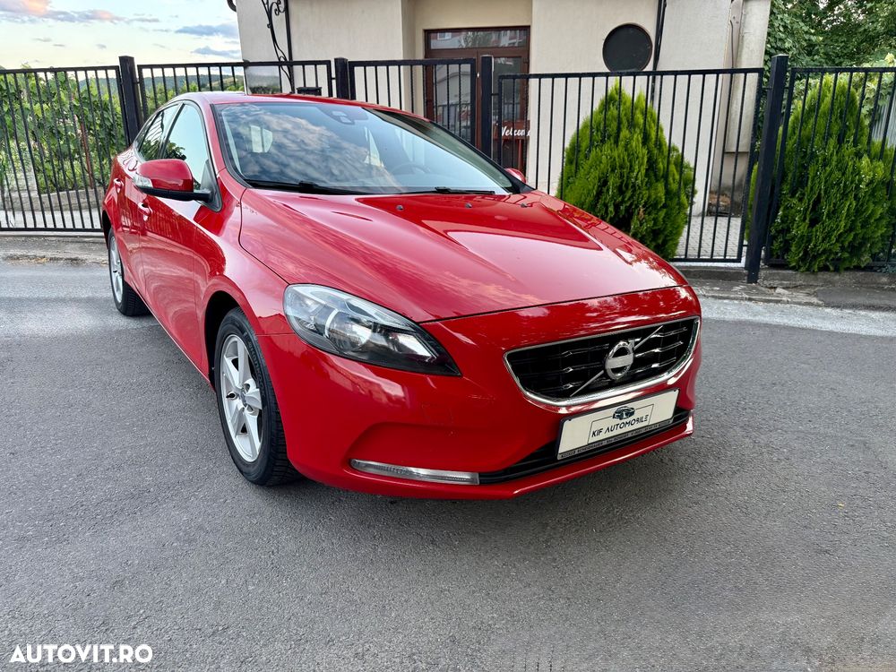 Volvo V40 T2 Momentum - 40