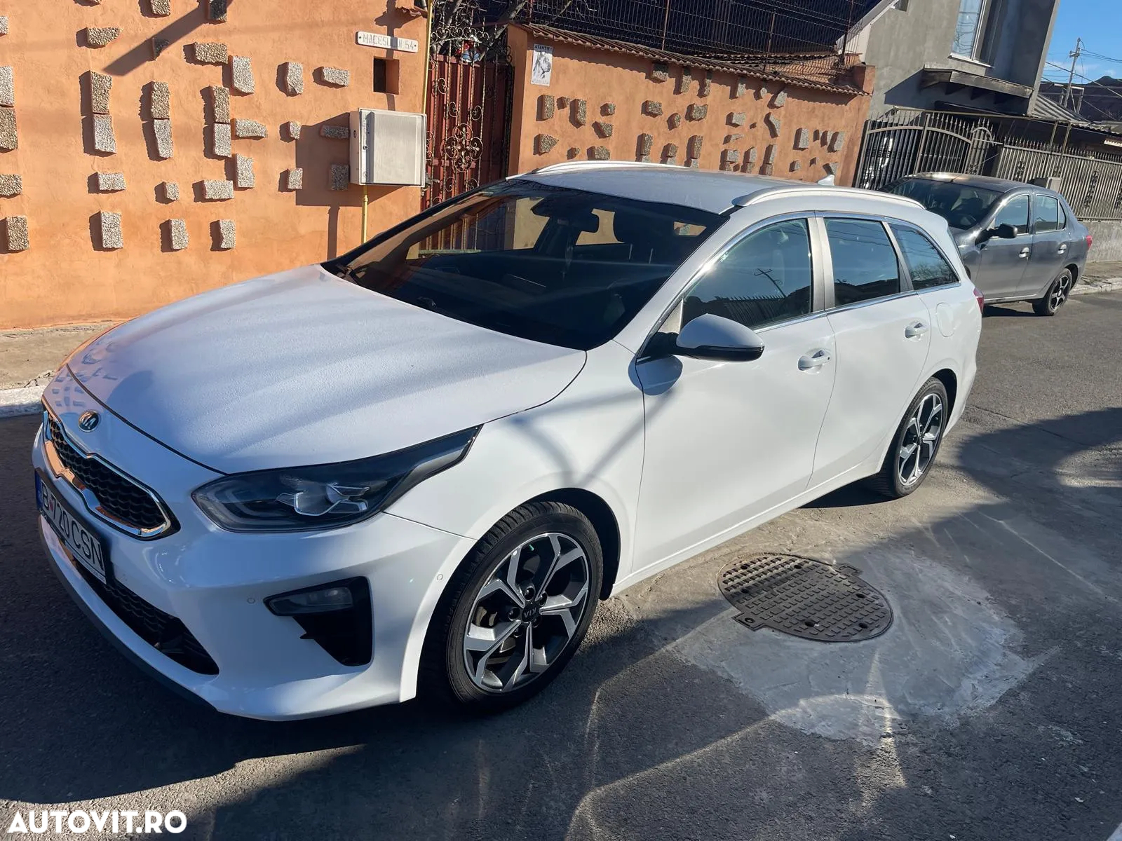 Kia Ceed 1.6 CRDi (48V Mild-Hybrid) DCT7 Platinum - 12