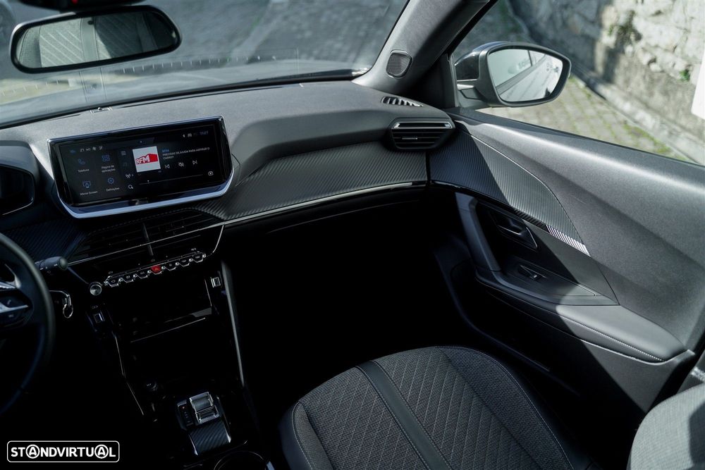 Peugeot 2008 1.2 Hybrid Allure e-DCS6 - 29