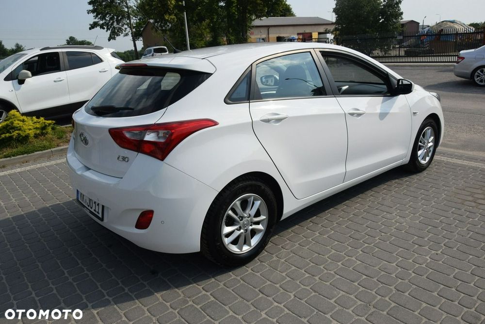 Hyundai i30 1.4 Style - 12