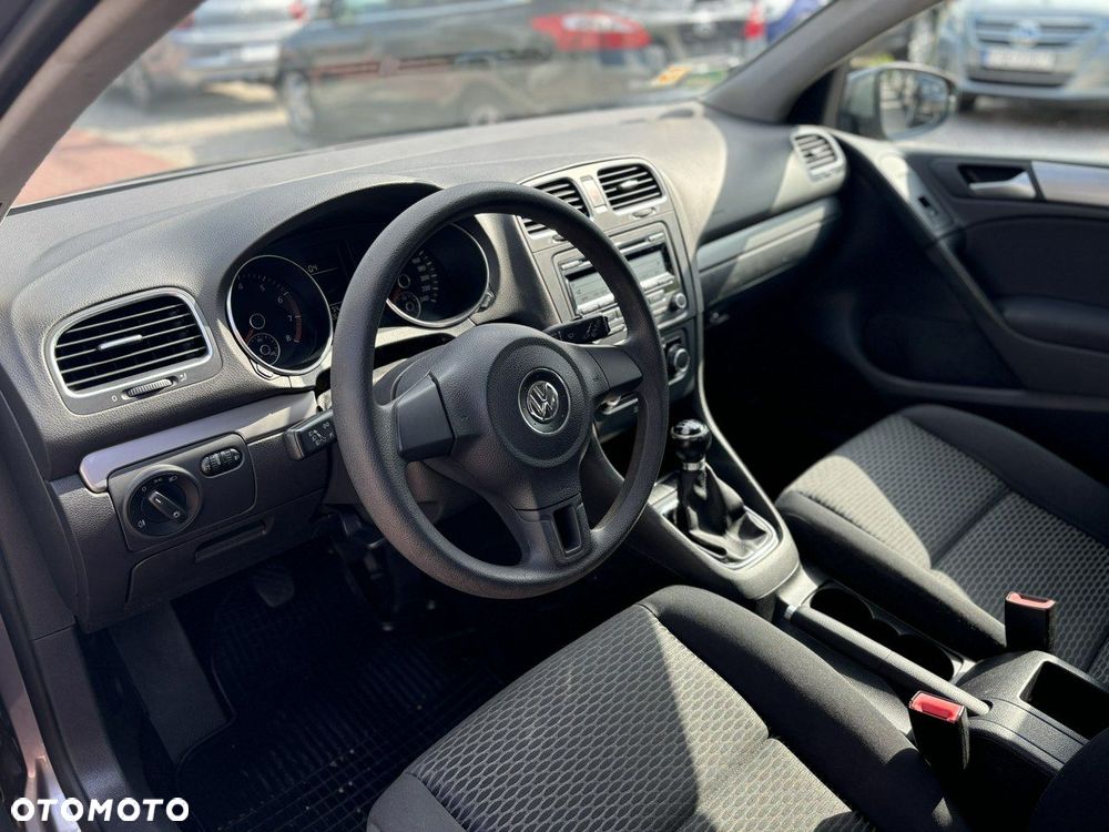 Volkswagen Golf - 13