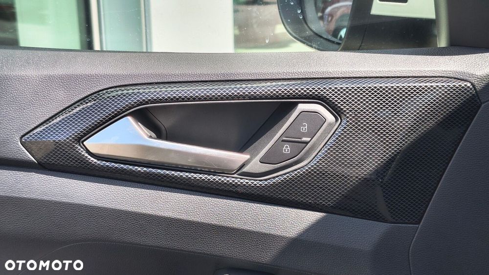 Volkswagen T-Cross - 10