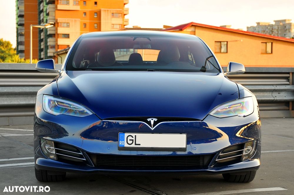 Tesla Model S Standard - 3