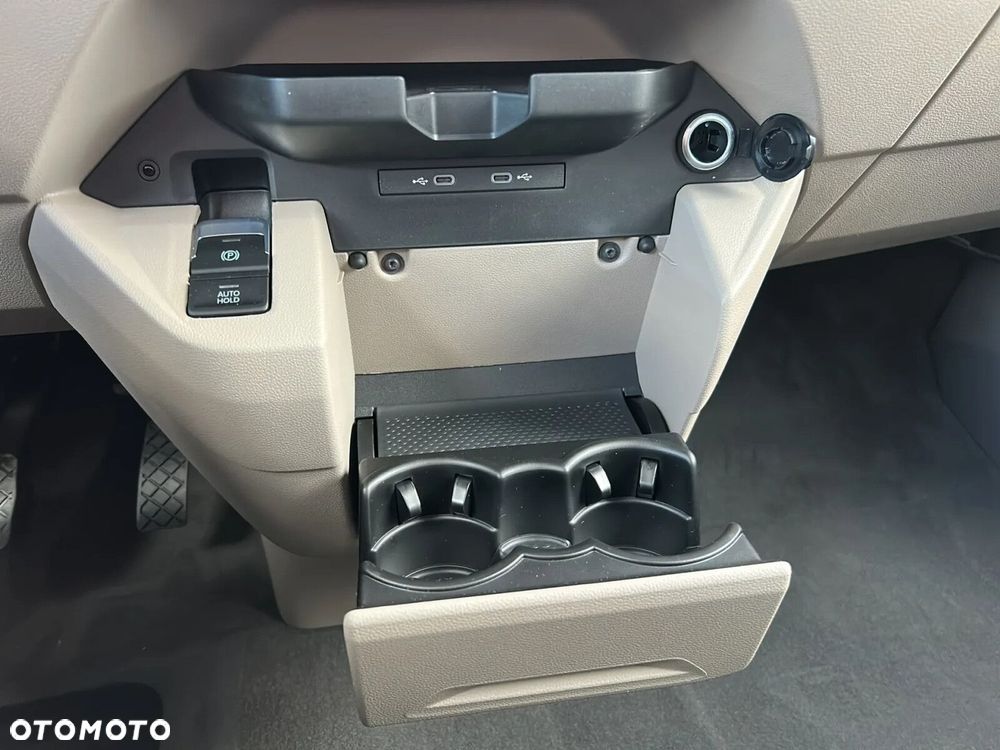 Volkswagen California - 36