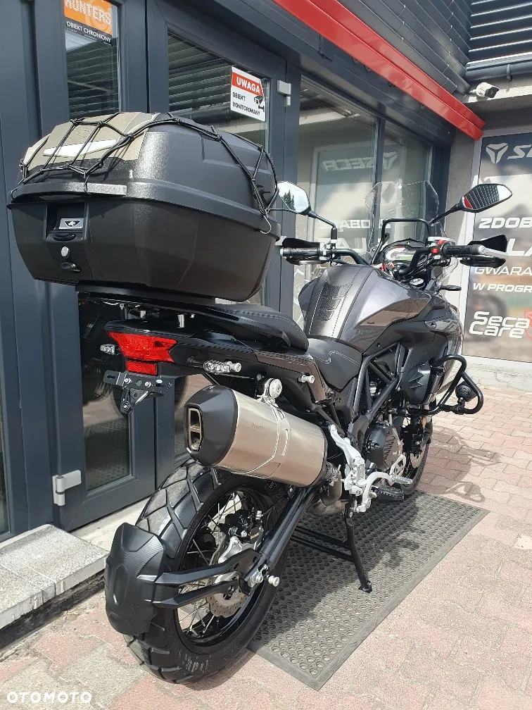 Benelli TRK 502X - 18