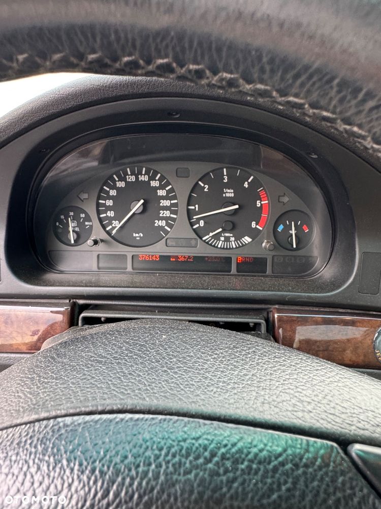 BMW Seria 5 - 15