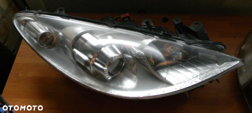lampa prawa przód PEUGEOT 307 lift fl EUROPA - 1