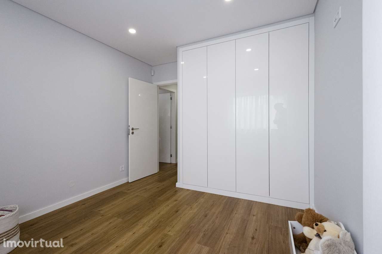 Andar Moradia T3 Renovado - Grande imagem: 4/13