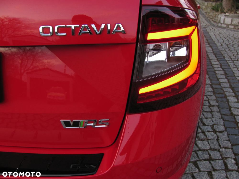 Skoda Octavia 2.0 TSI DSG RS 245 - 32