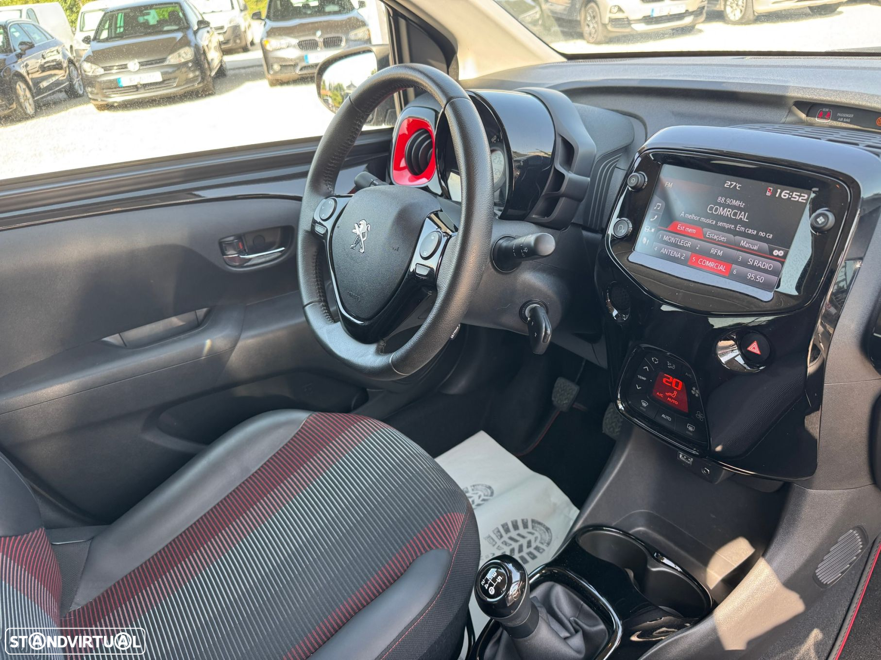Peugeot 108 - 10