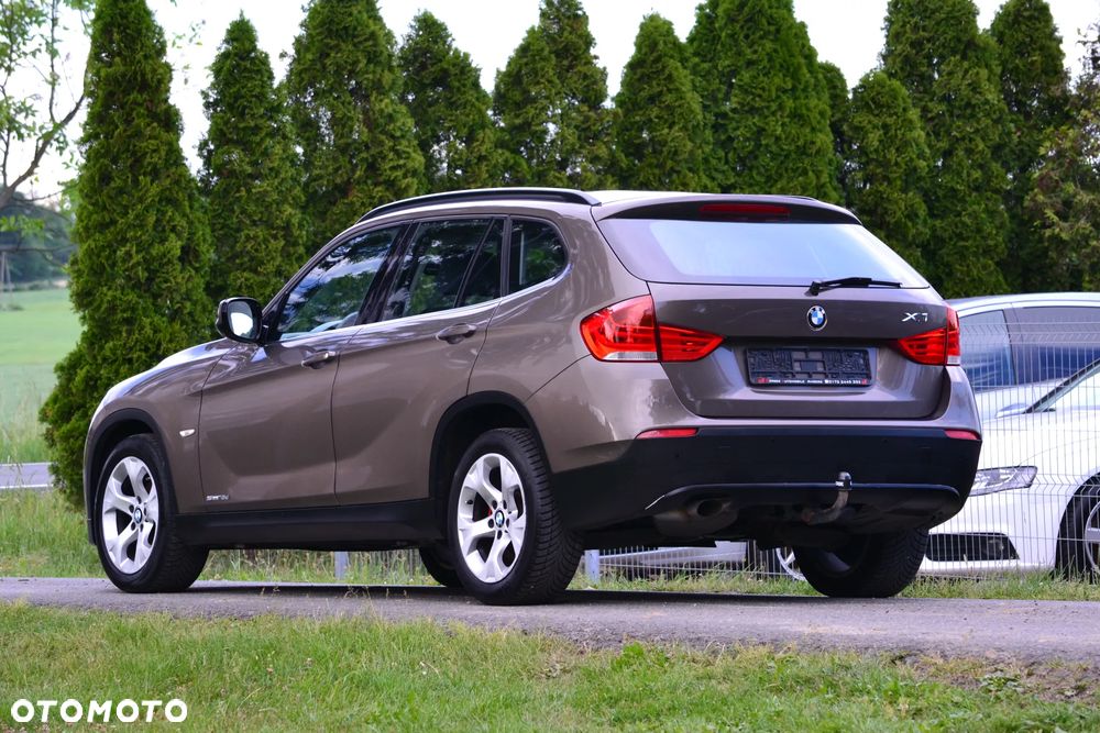 BMW X1 sDrive18d xLine - 15
