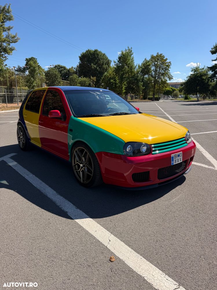 Volkswagen Golf - 2