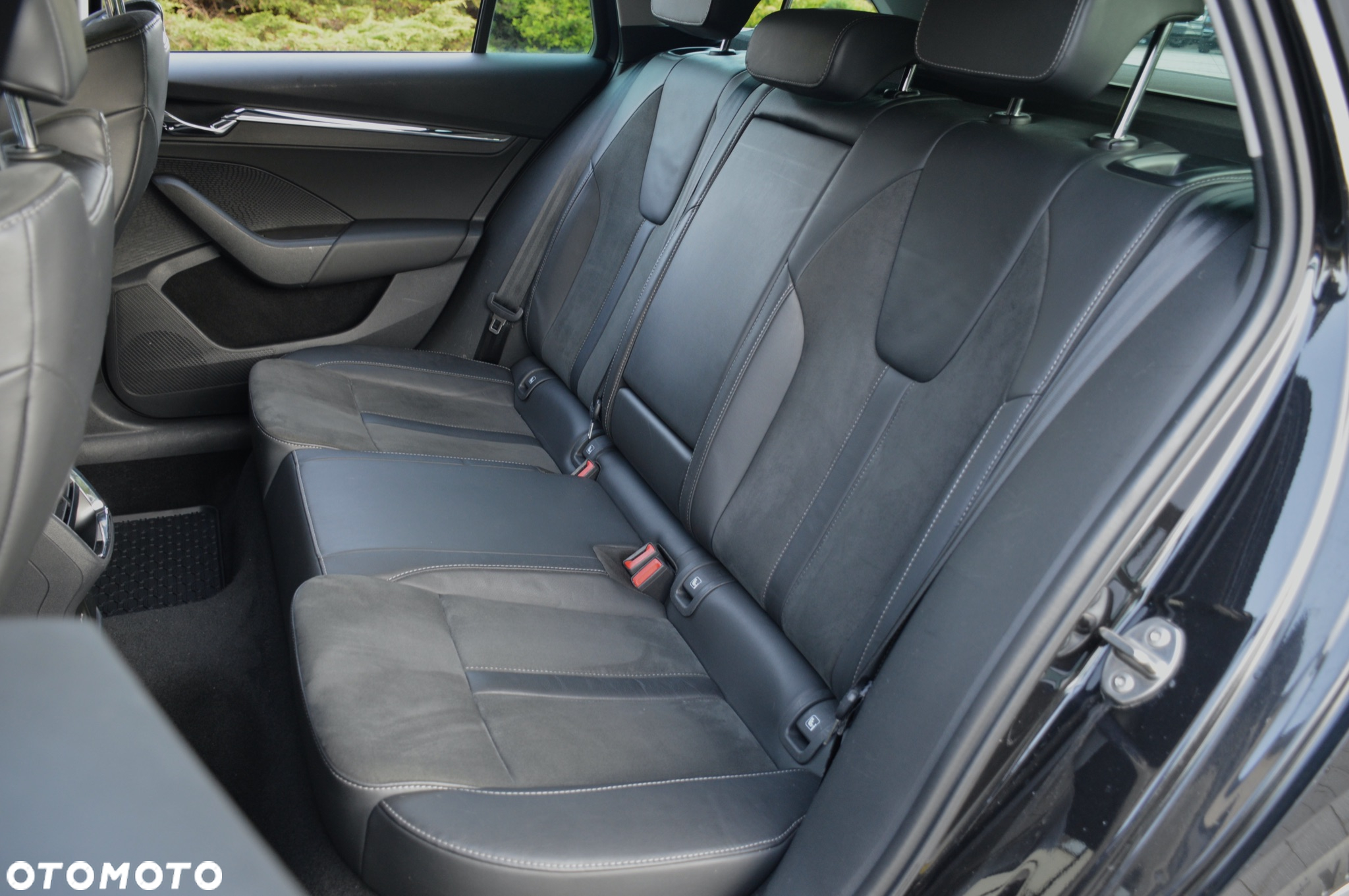 Skoda Octavia 2.0 TDI Business DSG - 23
