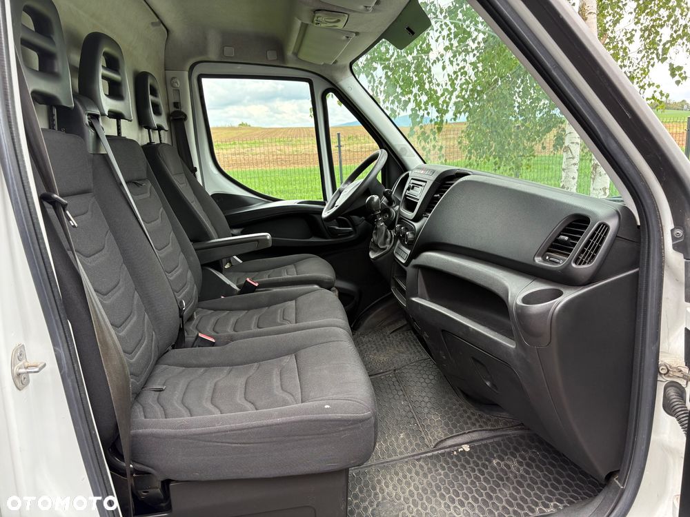 Iveco DAILY - 12