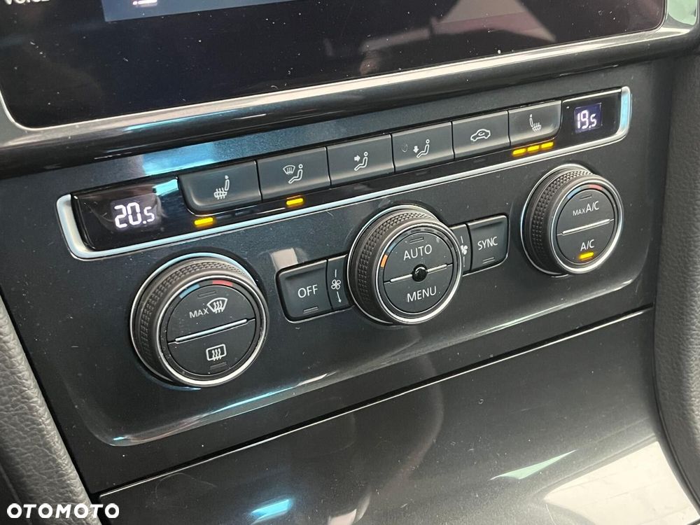 Volkswagen Golf 1.5 TSI BMT Evo Comfortline DSG - 28