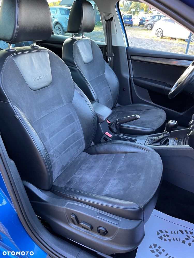 Skoda Octavia 2.0 TDI 4x4 DSG Scout - 28