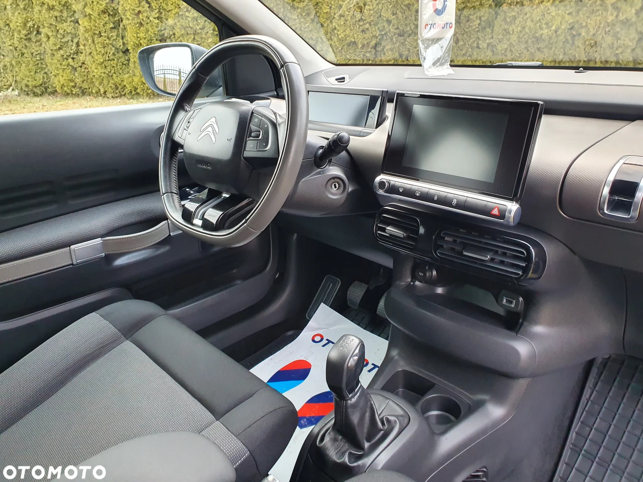 Citroën C4 Cactus 1.2 PureTech Shine S&S - 17