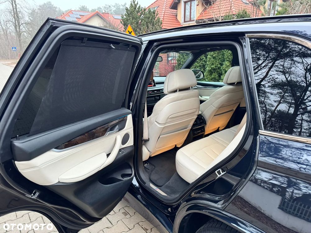 BMW X5 xDrive50i Sport-Aut - 11