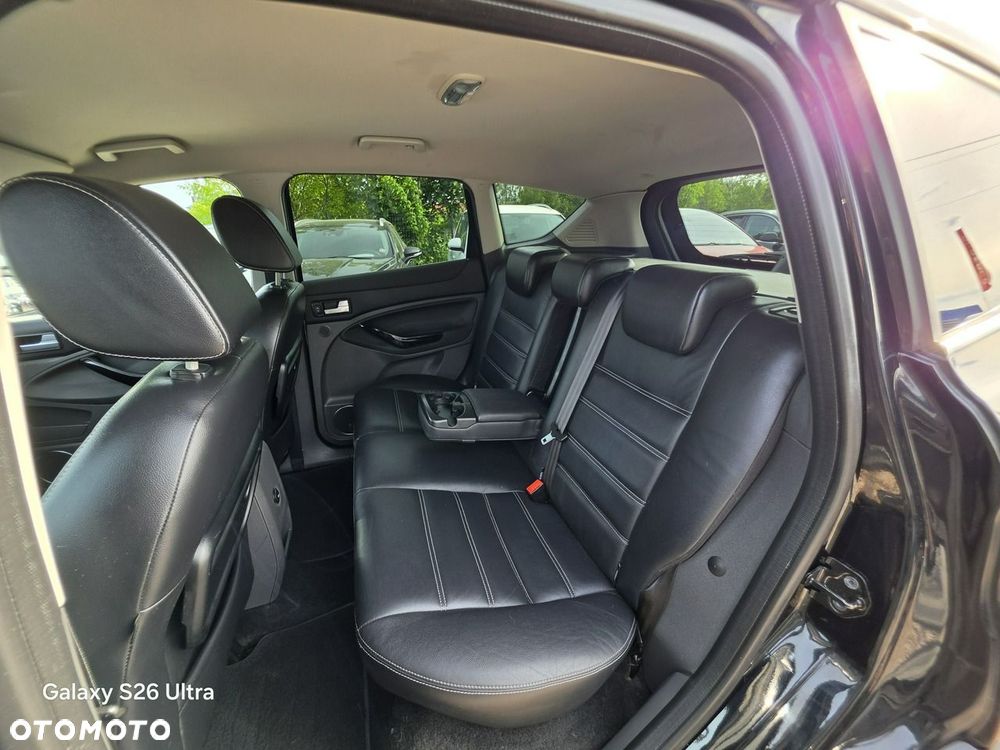 Ford Kuga 2.0 TDCi 4x4 Titanium - 27