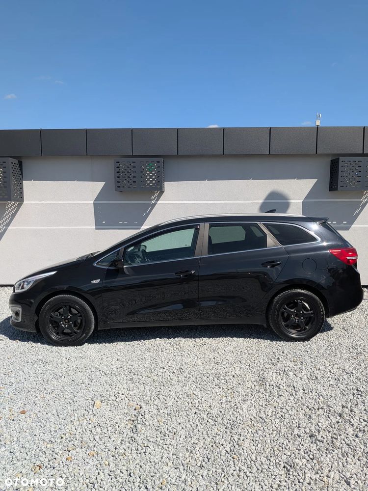 Kia Ceed 1.6 CRDi Smart Plus - 4