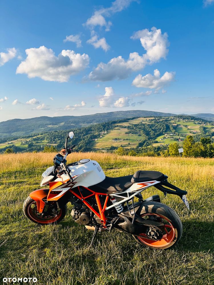 KTM Super Duke - 1
