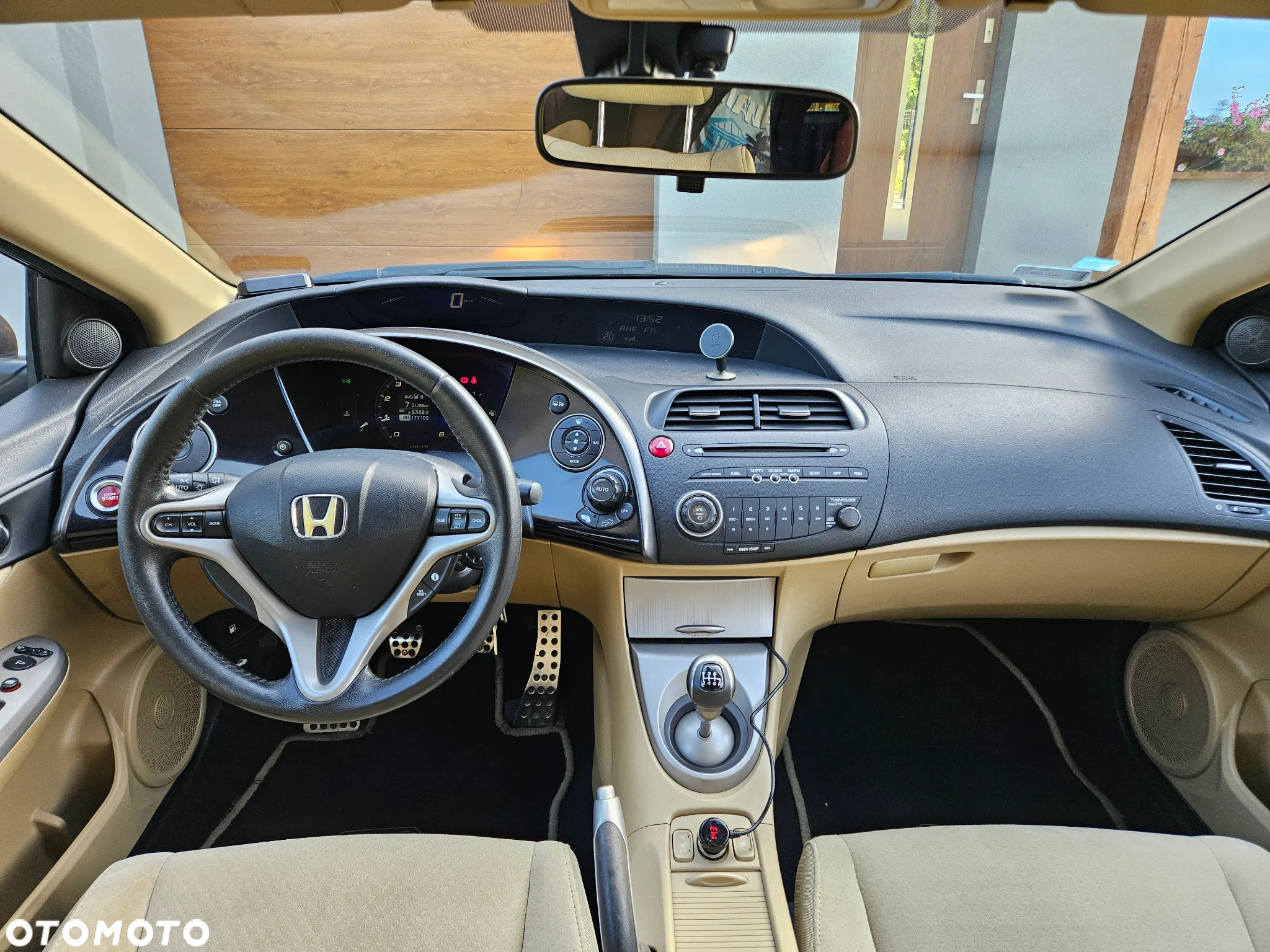 Honda Civic 1.8 Comfort - 12