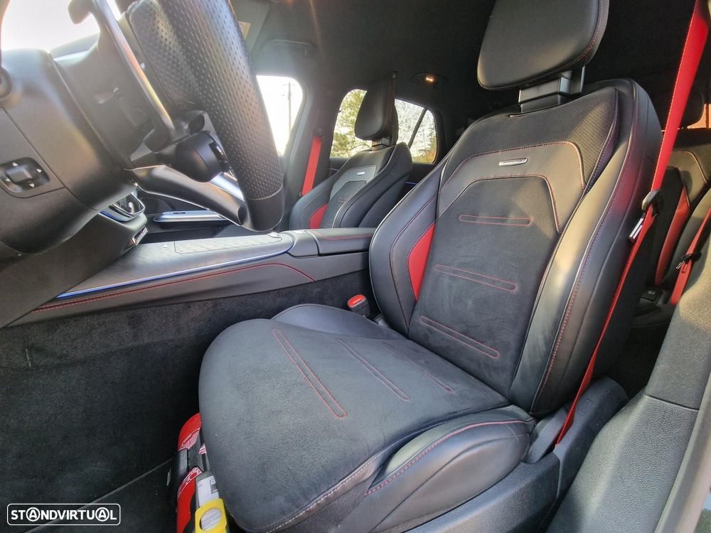 Mercedes-Benz E 53 AMG Hybrid 4Matic+ - 35
