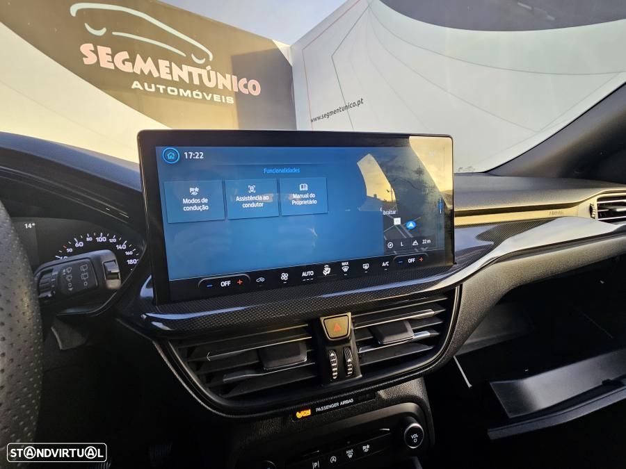 Ford Focus 1.0 EcoBoost MHEV ST-Line - 33