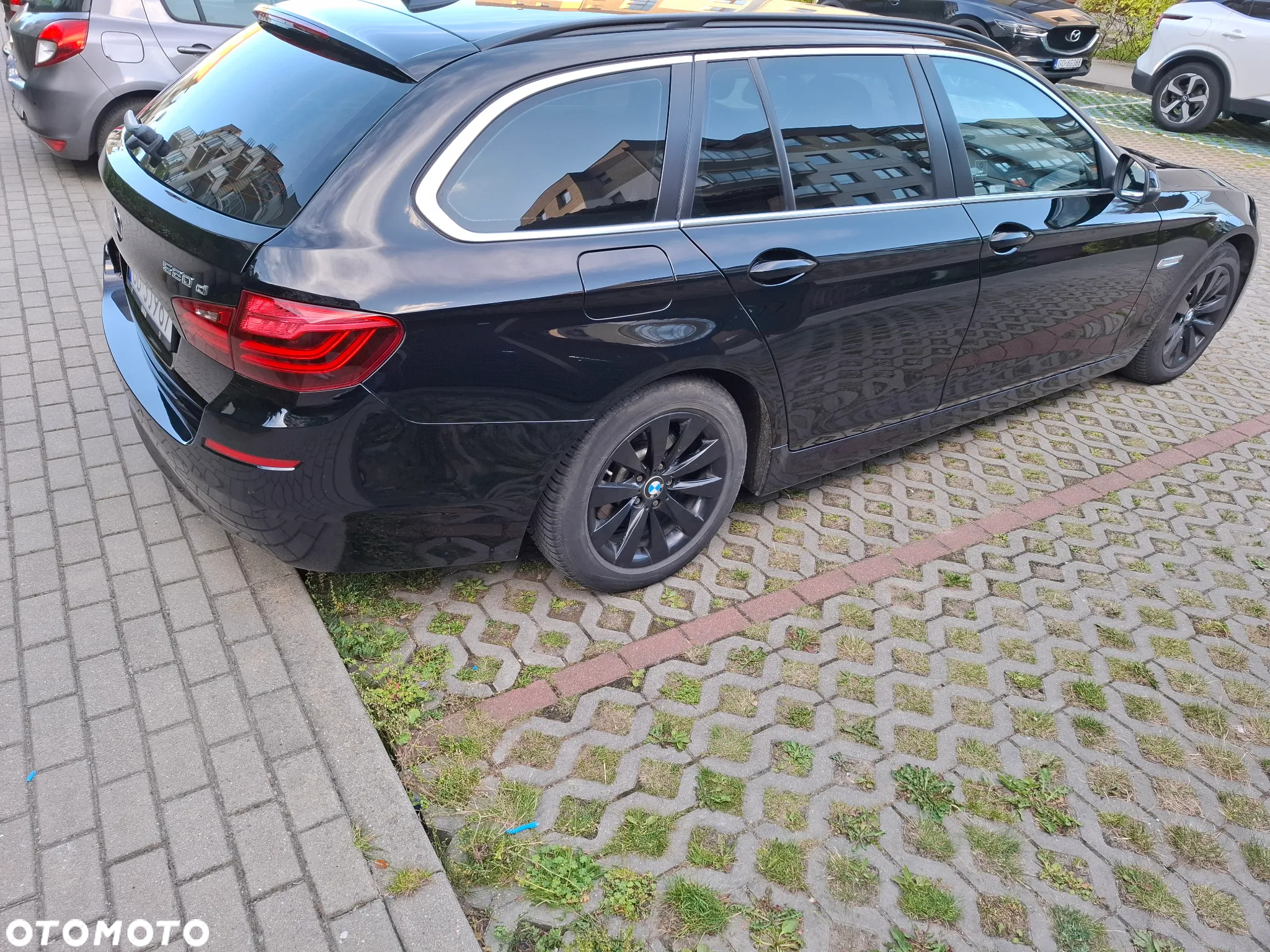 BMW Seria 5 520d xDrive Touring - 6