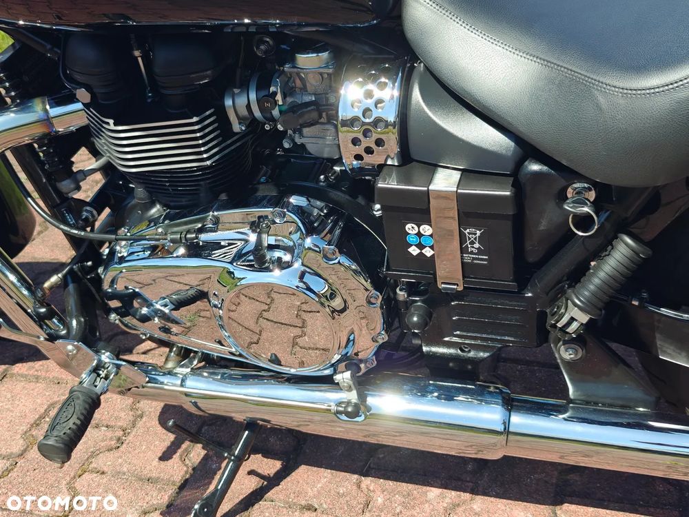 Triumph America - 28