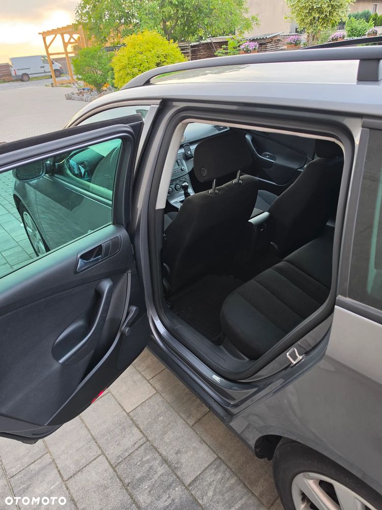 Volkswagen Passat 2.0 FSI Individual - 18