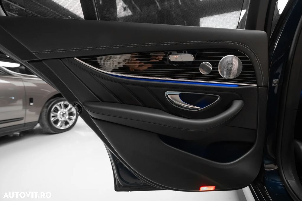 Mercedes-Benz E 53 AMG 4Matic AMG Speedshift TCT-9G - 26