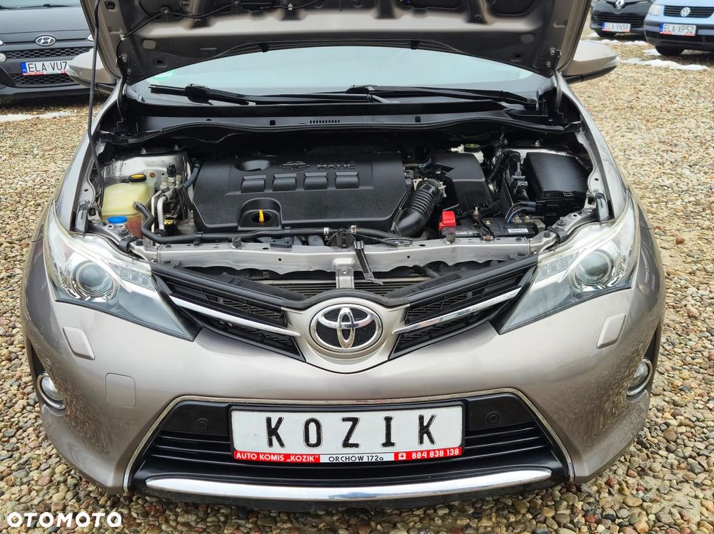 Toyota Auris 1.6 Executive - 35