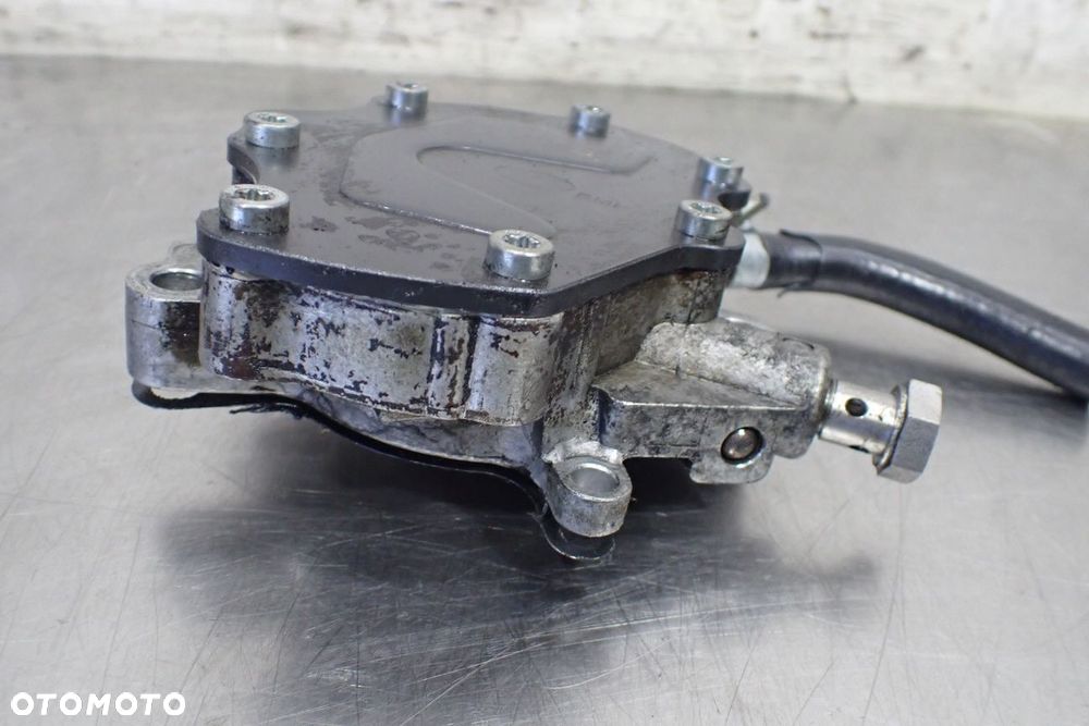 VACUM POMPA VOLKSWAGEN TOUAREG 5.0TDI LA2231010 - 2