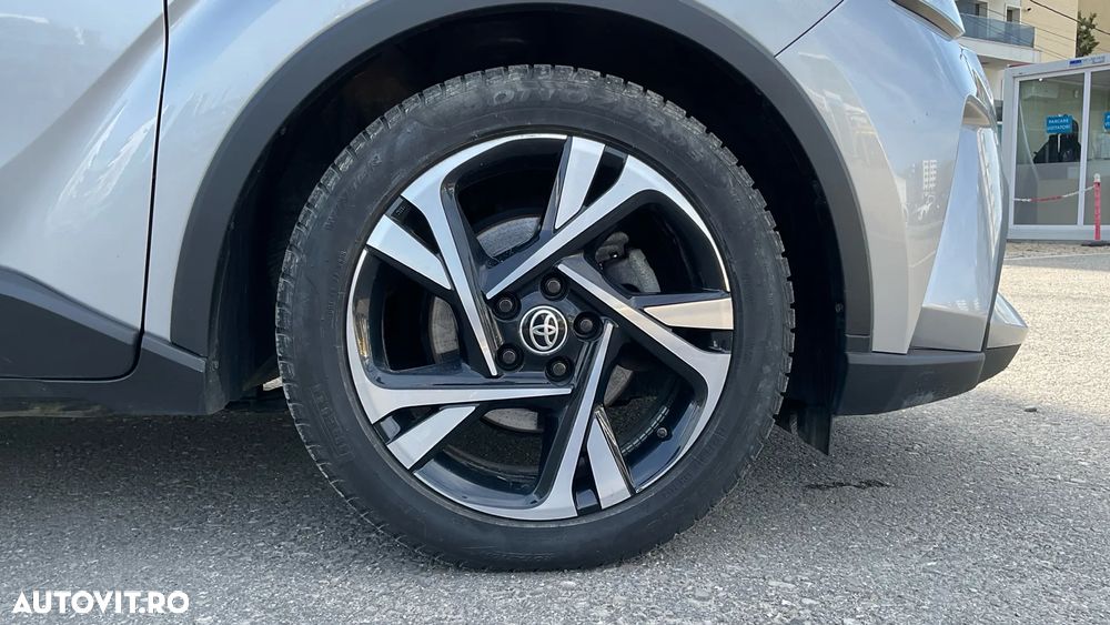 Toyota C-HR 2.0 HSD 184 CP 4x2 CVT C-ult Style bi-tone - 16