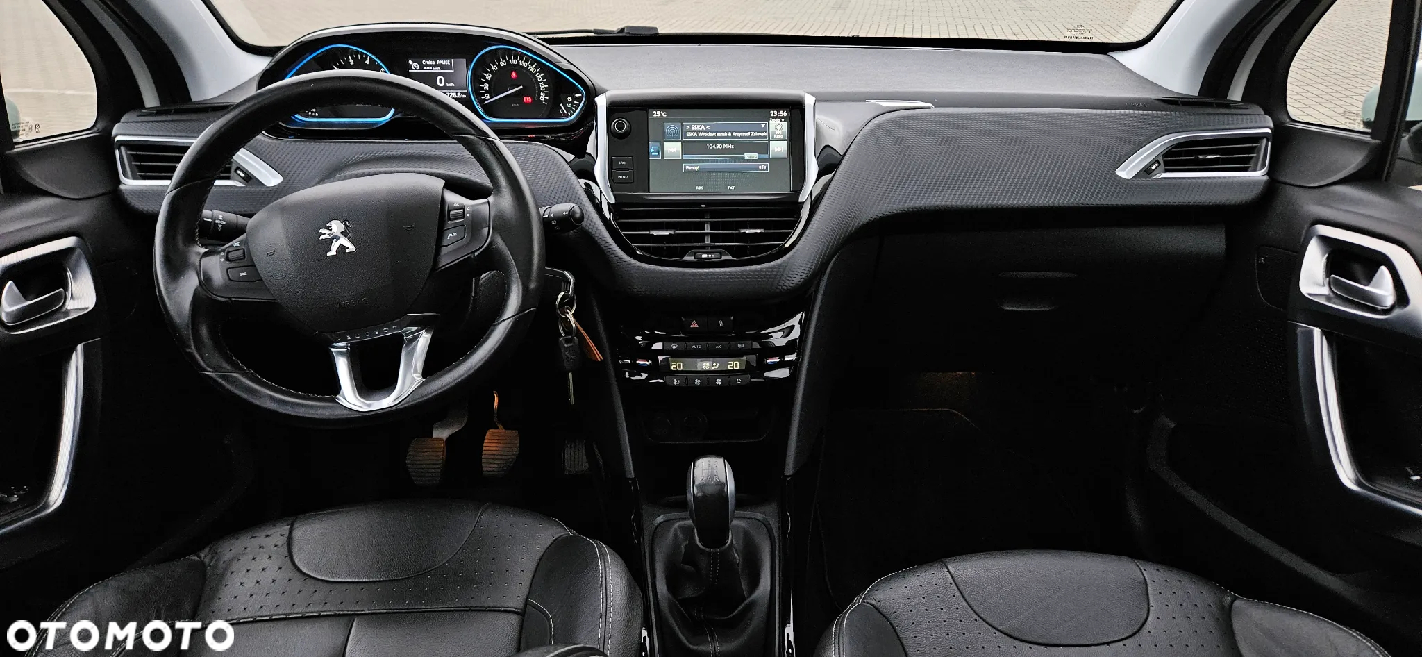 Peugeot 2008 1.2 PureTech Allure S&S - 8
