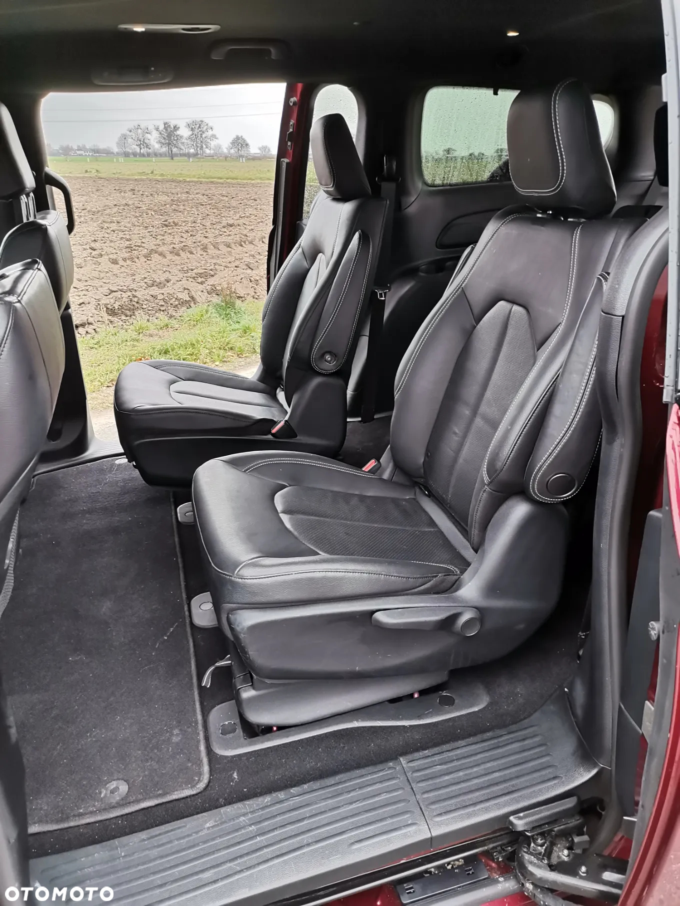 Chrysler Pacifica - 25