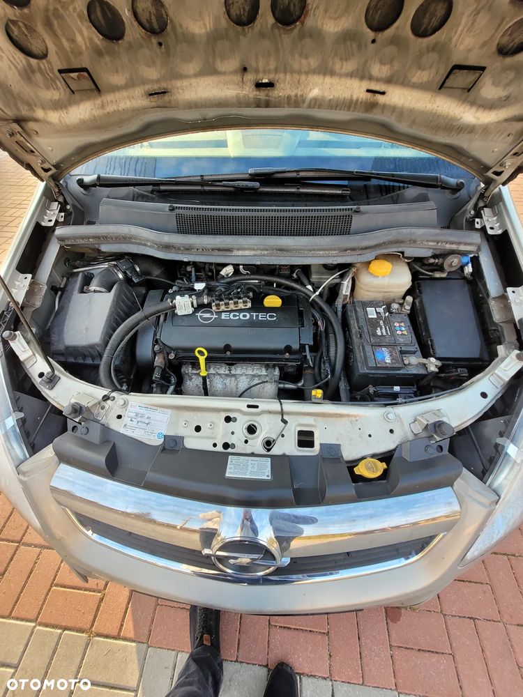 Opel Zafira 1.8 Elegance - 4