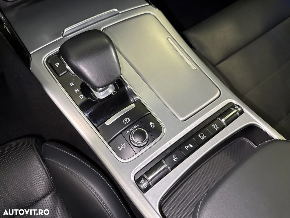 Kia Stinger - 18