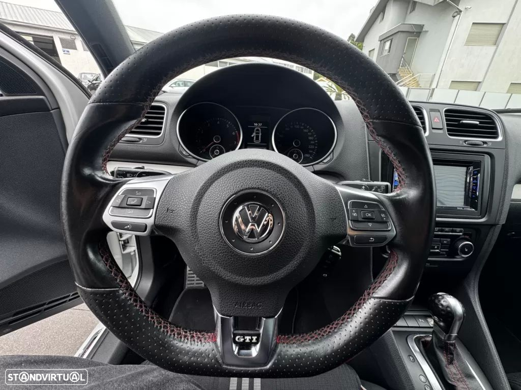 VW Golf 2.0 GTI DSG adidas - 19