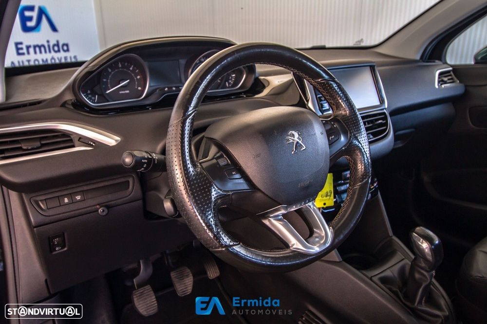 Peugeot 208 1.6 e-HDi Active - 29