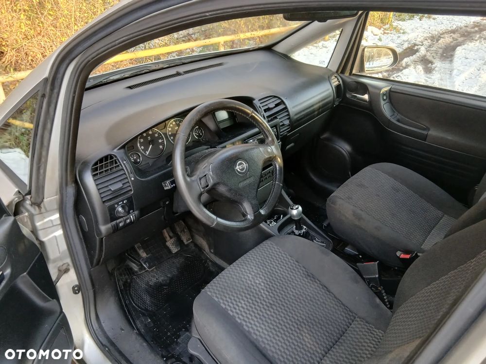 Opel Zafira 2.2 Elegance - 4