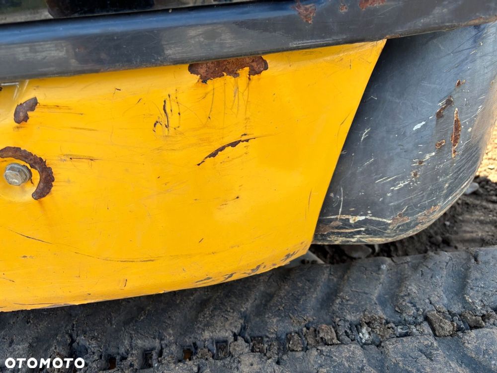 Komatsu Pc 35 Mr - 27
