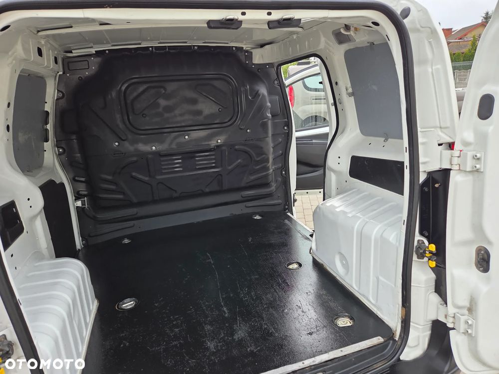Fiat Fiorino 1.4 Easy - 20