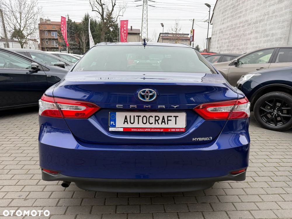 Toyota Camry 2.5 Hybrid Comfort CVT - 29