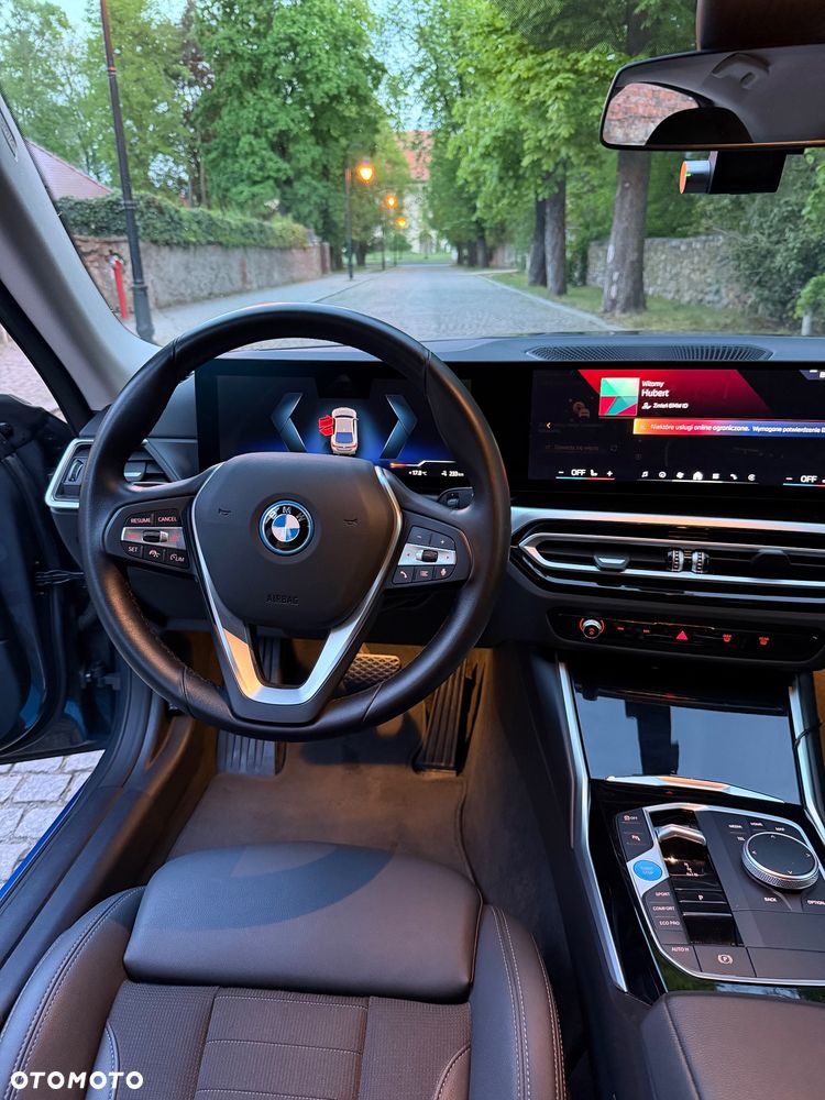 BMW i4 70.3kWh eDrive 35 - 31