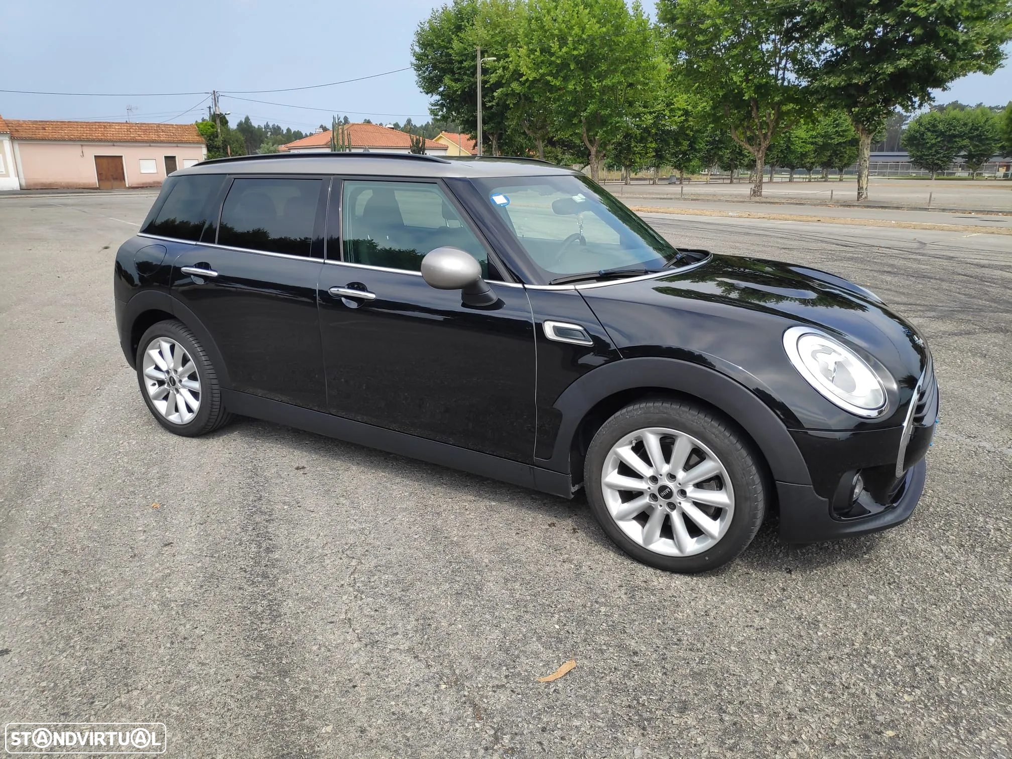 MINI Clubman Cooper D - 14