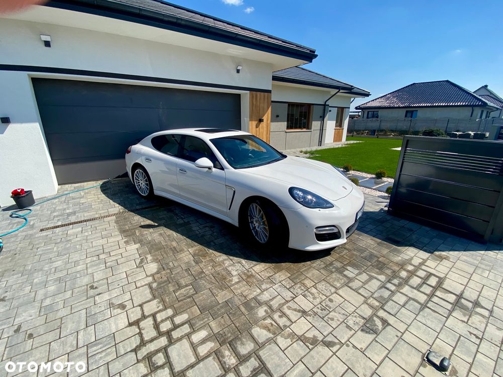 Porsche Panamera Turbo - 5