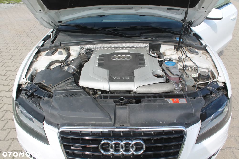 Audi A5 Coupé 3.0 TDI DPF quattro S tronic - 8