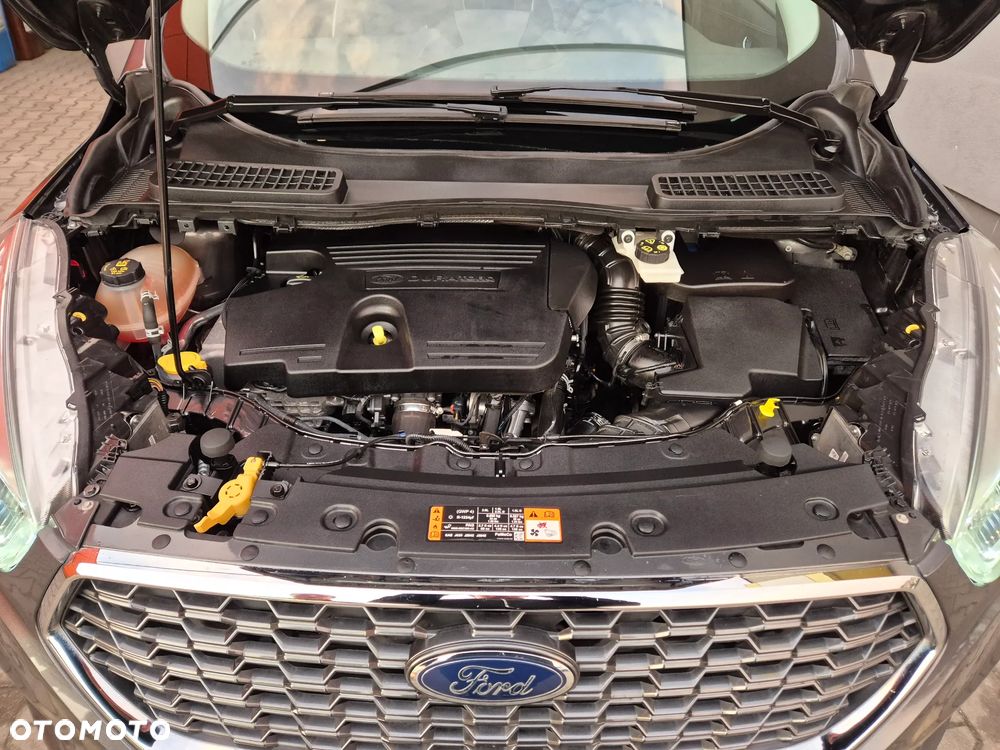 Ford Kuga 2.0 TDCi 4x4 Vignale - 36